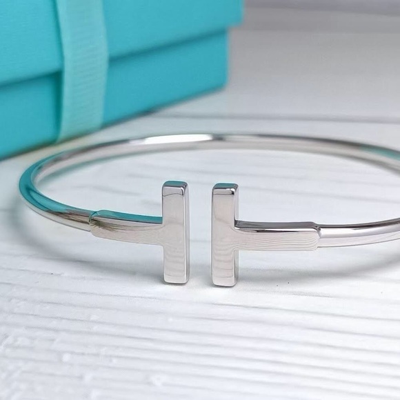 DOUBLE T OPEN CUFF WIRE BRACELET - Picture 3 of 9